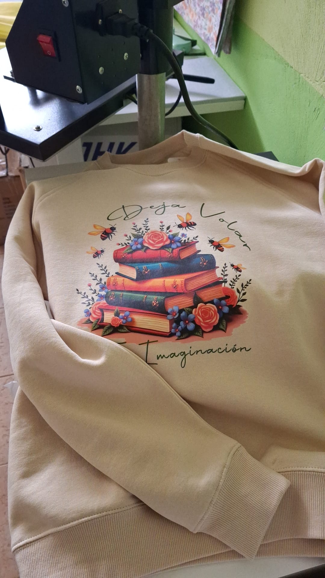 Sudadera motivadora "Deja volar tu imaginación"